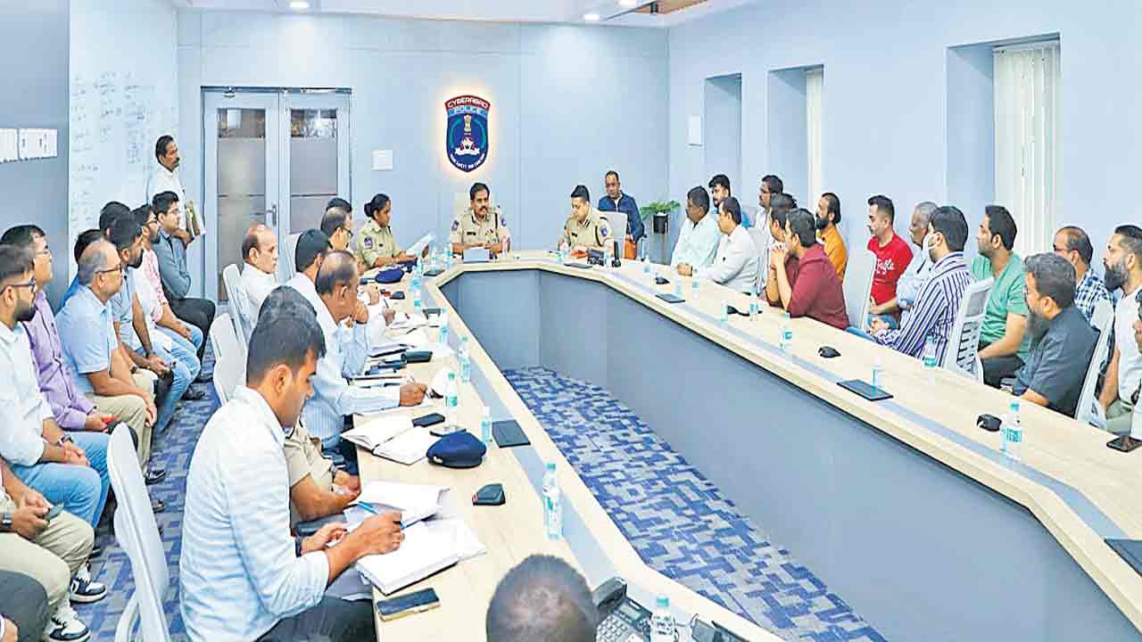 రాత్రి పది దాటితే సౌండ్‌ బంద్‌ చేయాల్సిందే