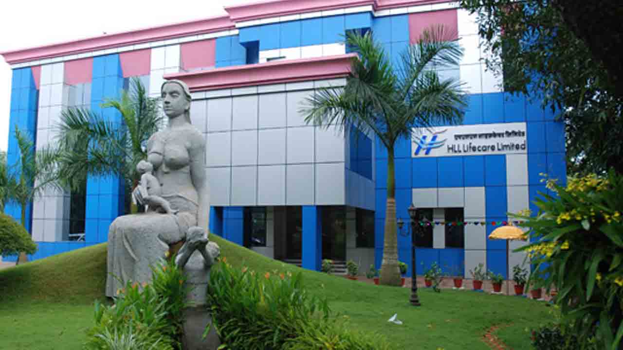 హెచ్‌ఎల్‌ఎల్‌ పైనా వేటు