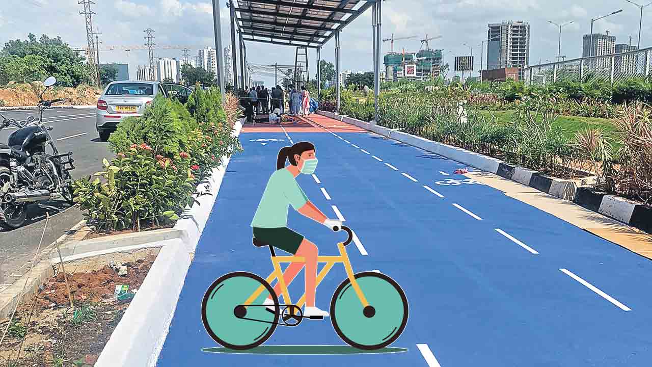 ఓఆర్‌ఆర్‌పై 23 కిలోమీటర్ల సైకిల్‌ ట్రాక్‌