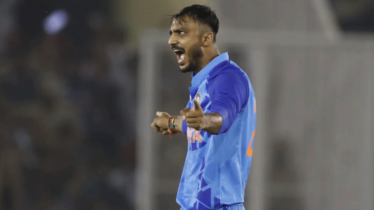 IND vs AUS | పది ఓవర్లకు ఆసీస్ స్కోరు ఎంతంటే?