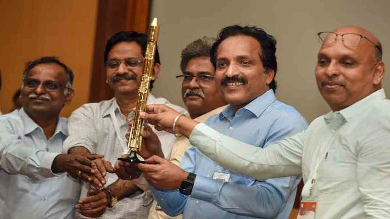 పునర్వినియోగ రాకెట్‌ తయారీకి ప్రణాళికలు : ఇస్రో చైర్మన్‌ సోమనాథ్‌