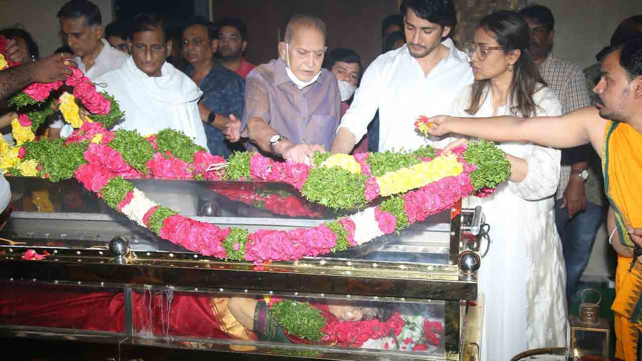 Indira Devi Cremation | ముగిసిన ఇందిరాదేవి అంత్య‌క్రియ‌లు