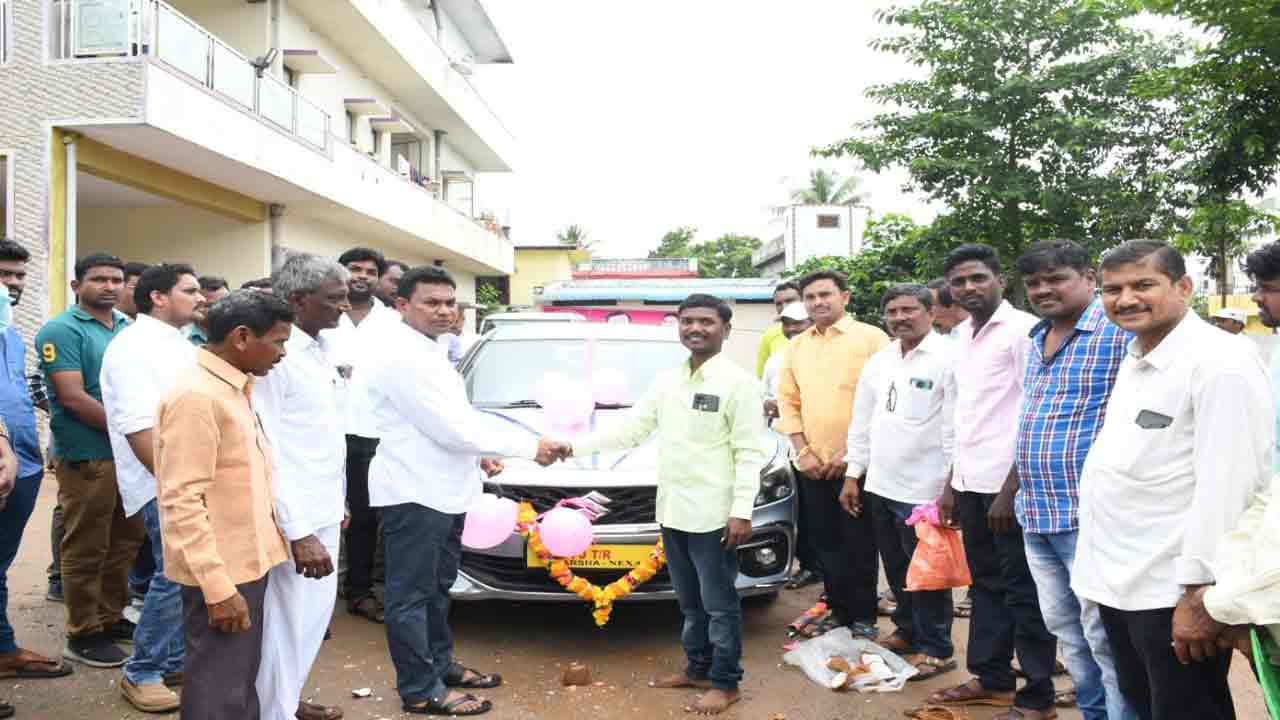 దళితుల ఆపద్బాంధవుడు కేసీఆర్‌