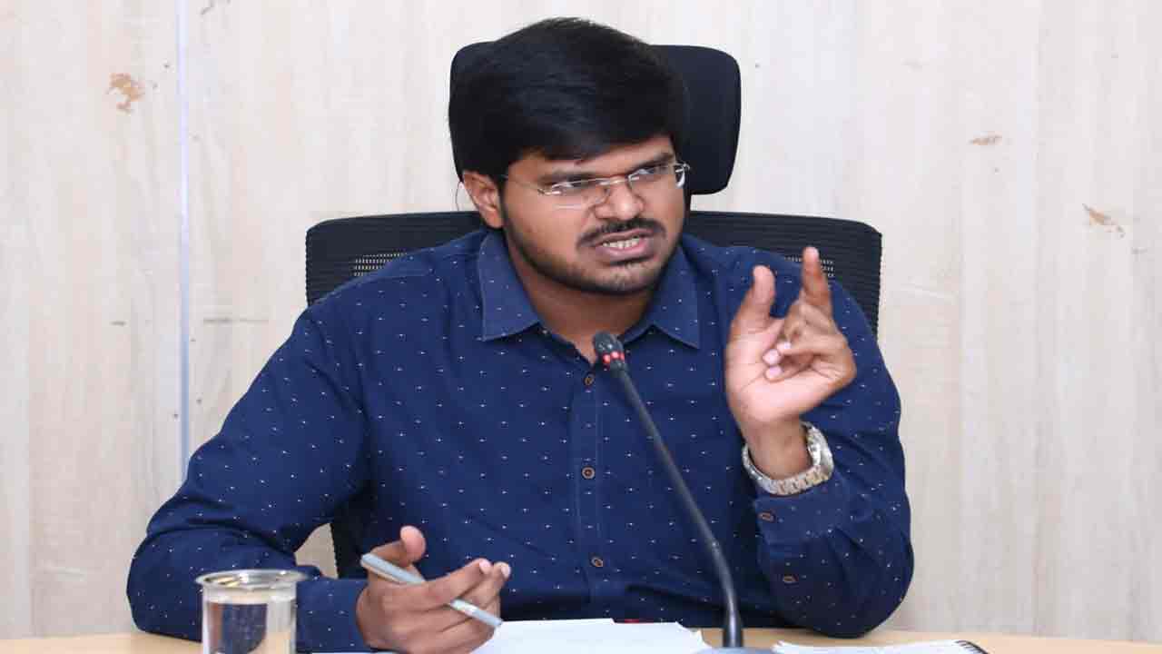 వజ్రోత్సవాలు ఘనంగా నిర్వహించాలి