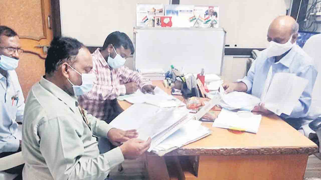 ‘దగా’ఖానలపై నజర్‌