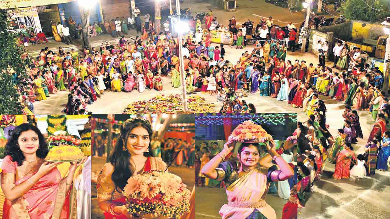 ఊరూ వాడా పూల జాతర