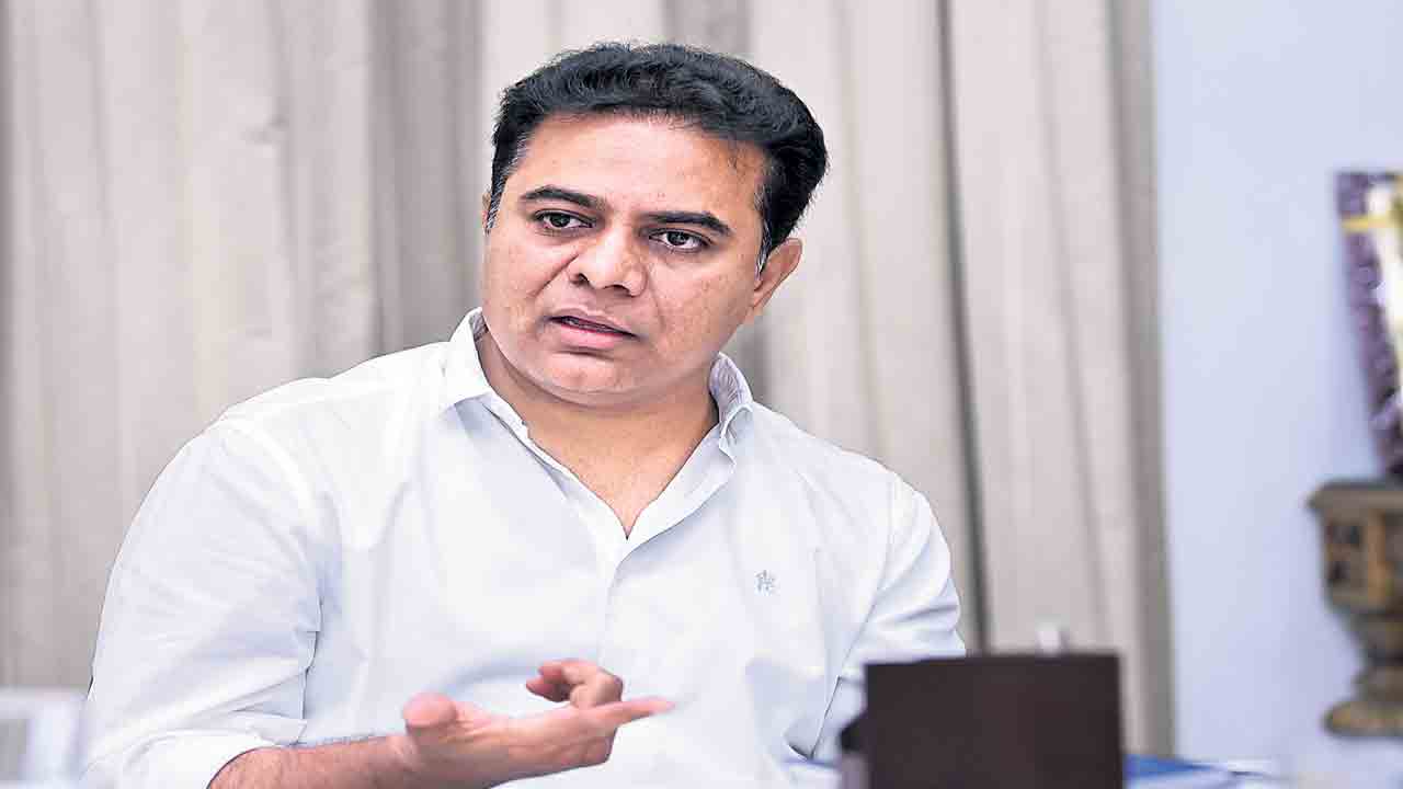 కలలను నిజం చేసుకోగలం