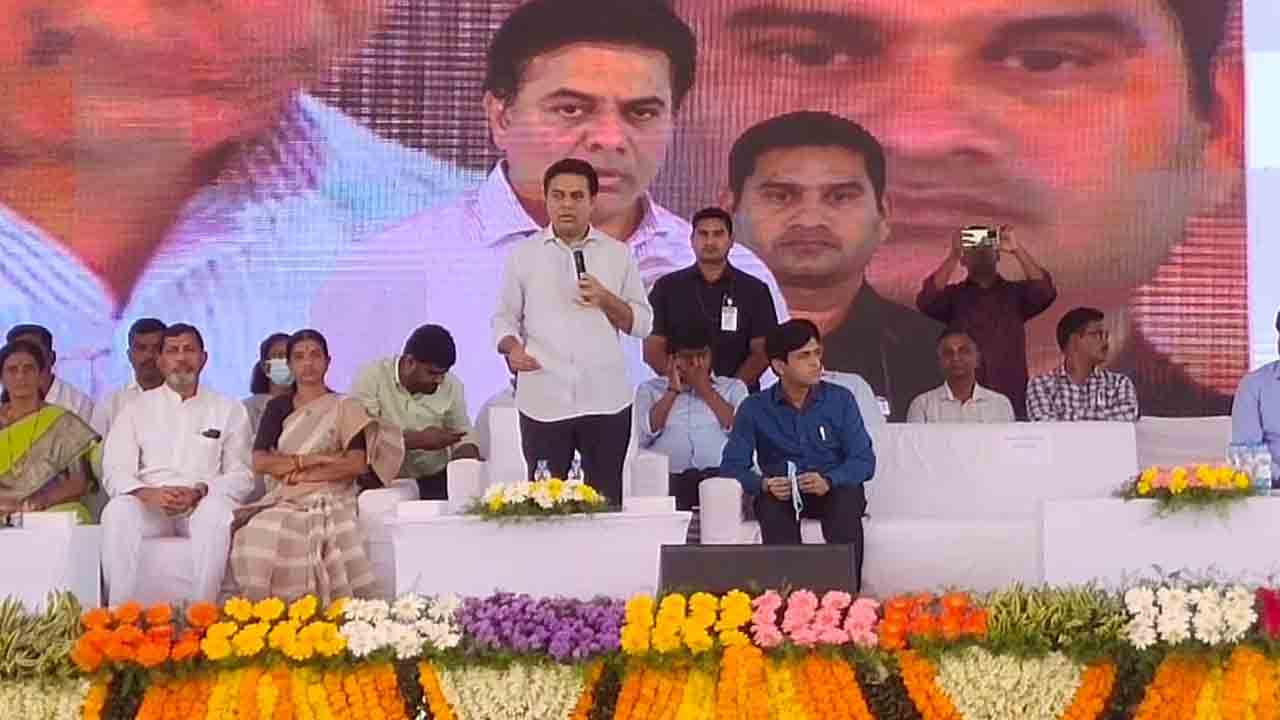 విద్య, విజ్ఞానానికి మించిన సంపద మరొకటి లేదు: మంత్రి కేటీఆర్‌