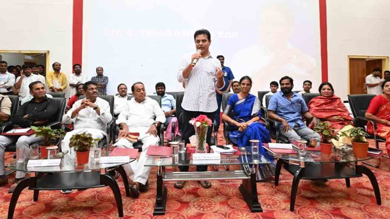 బాస‌ర ట్రిపుల్ ఐటీ విద్యార్థులంద‌రికీ ల్యాప్‌టాప్‌లు : మంత్రి కేటీఆర్