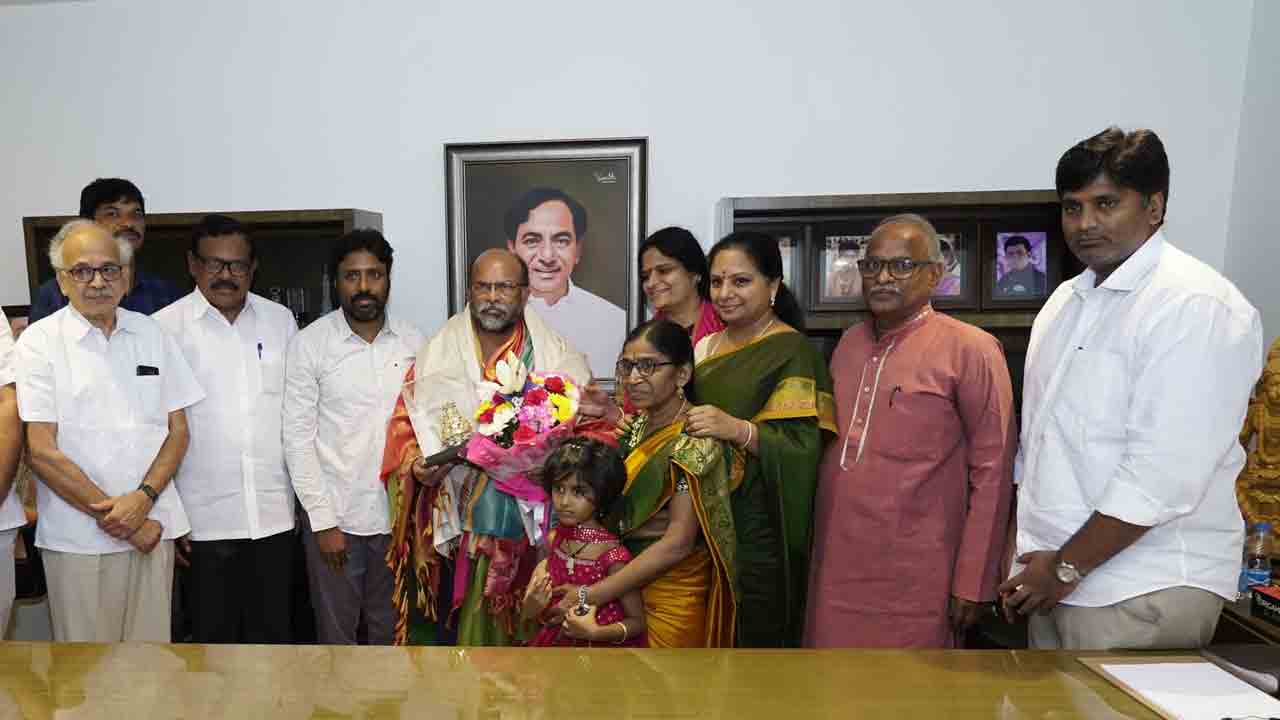 కాళోజీ సేవ‌ల‌ను స్మ‌రిస్తూ అక్టోబర్ 15, 16 తేదీల్లో సాహిత్య స‌భ‌లు : ఎమ్మెల్సీ క‌విత