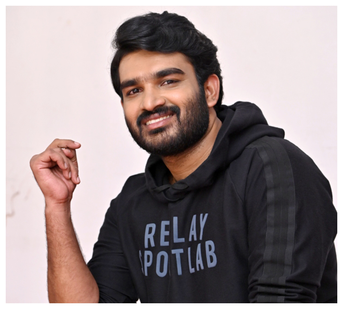 Kiran Abbavaram | నేను మీకు బాగా కావాల్సిన వాడిని మూవీ ఇంటర్వ్యూలో కిరణ్ అబ్బవరం..