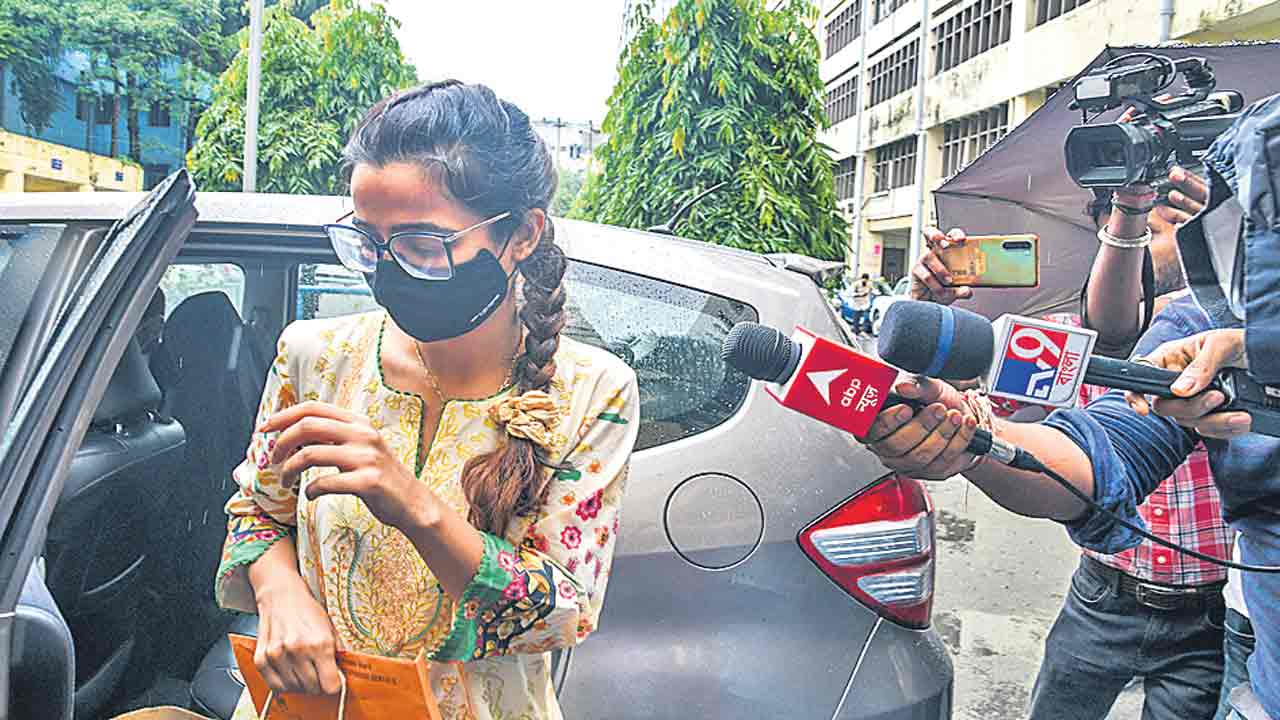 ఈడీ తప్పుడు నోటీసు