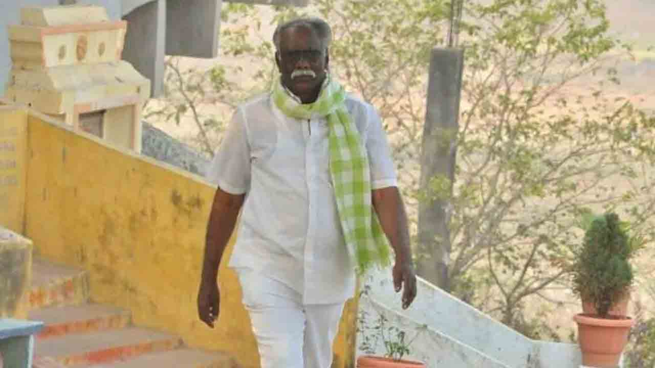 తమ్మినేని కృష్ణయ్య హత్యకేసు.. కోర్టులో లొంగిపోయిన ఇద్దరు నిందితులు