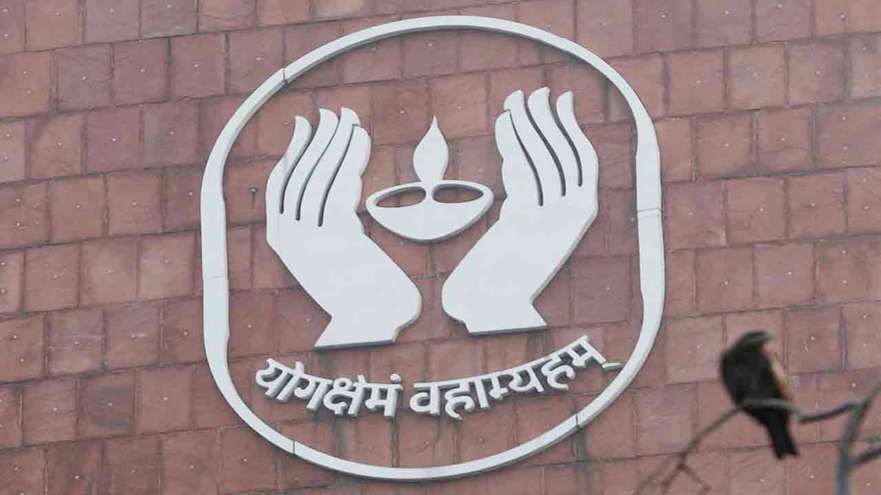 LIC Saral Pension Yojana | సింగిల్ ప్రీమియం చెల్లించండి..పెన్ష‌న్ ఎంతంటే?!