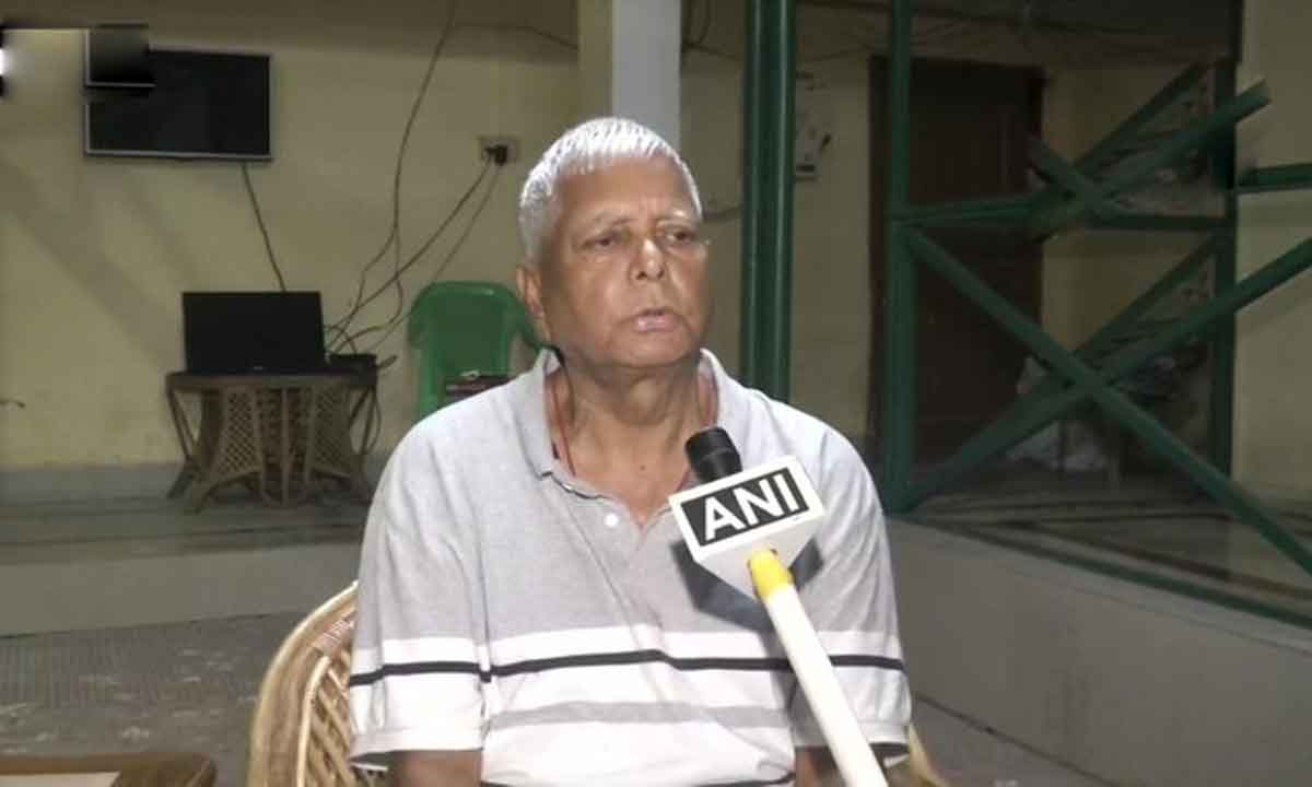 దేశం దాటి వెళ్లేందుకు లాలూకు ఢిల్లీ కోర్టు అనుమ‌తి