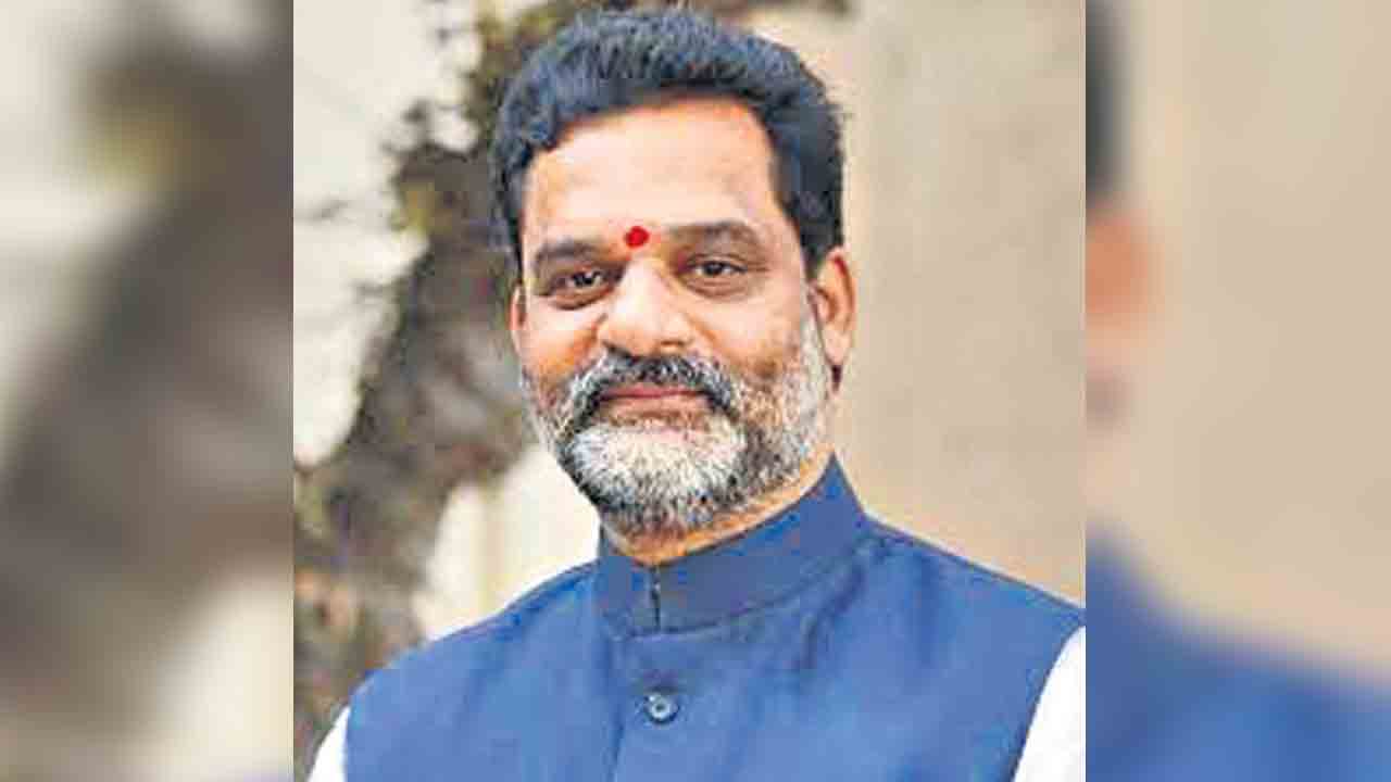 వకుళాభరణానికి బీసీ యోధ పురసారం