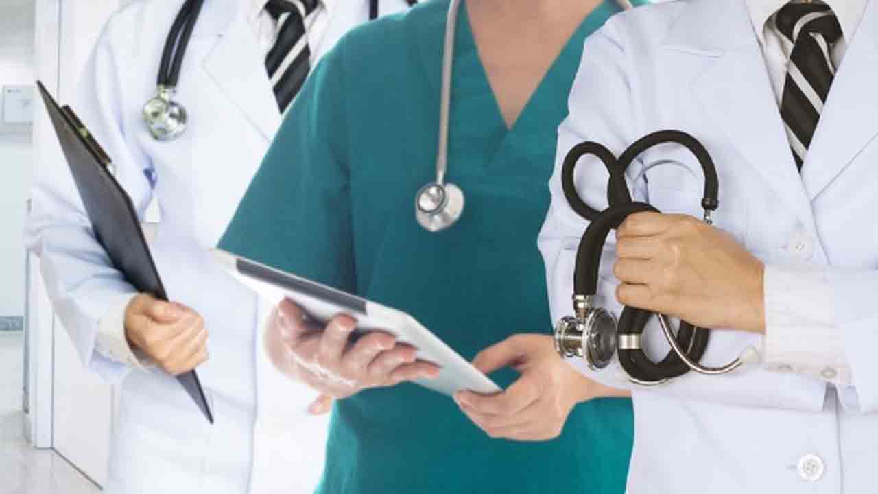 ఎంబీబీఎస్ ‘బీ’ కేటగిరీ సీట్లలో 85 శాతం తెలంగాణ విద్యార్థుల‌కే