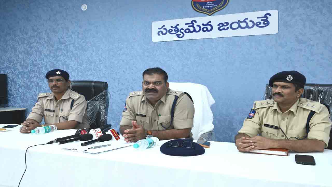 శోభాయాత్రను శాంతియుతంగా నిర్వహించాలి