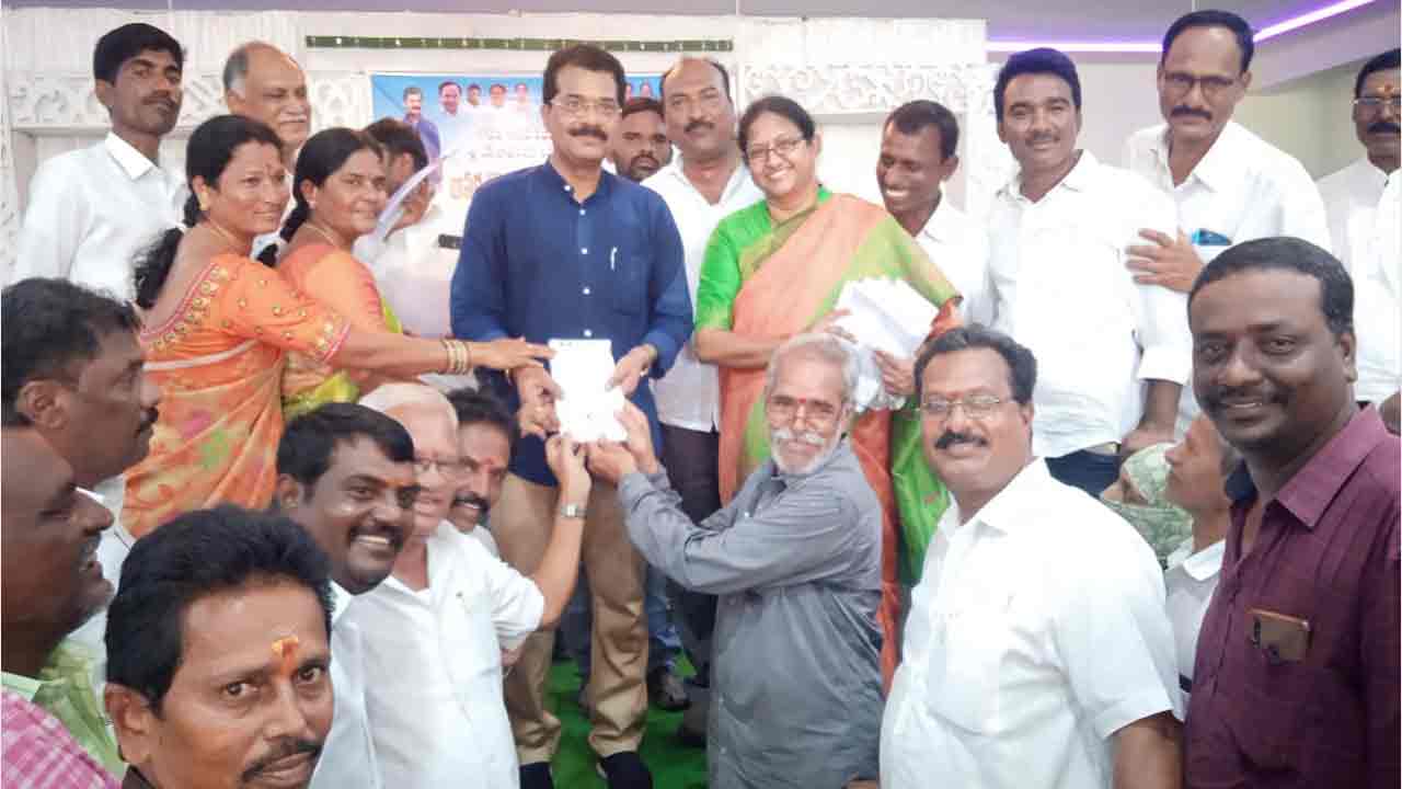 సంక్షేమ పథకాలు ఉచితాలా..