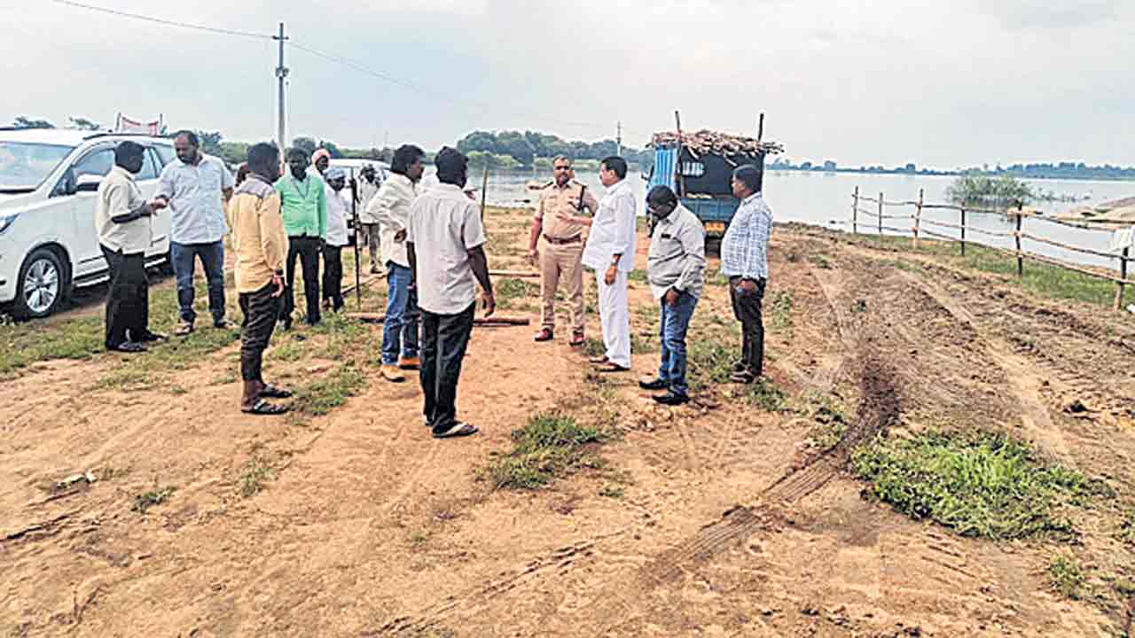 నిమజ్జనానికి ఏర్పాట్లు