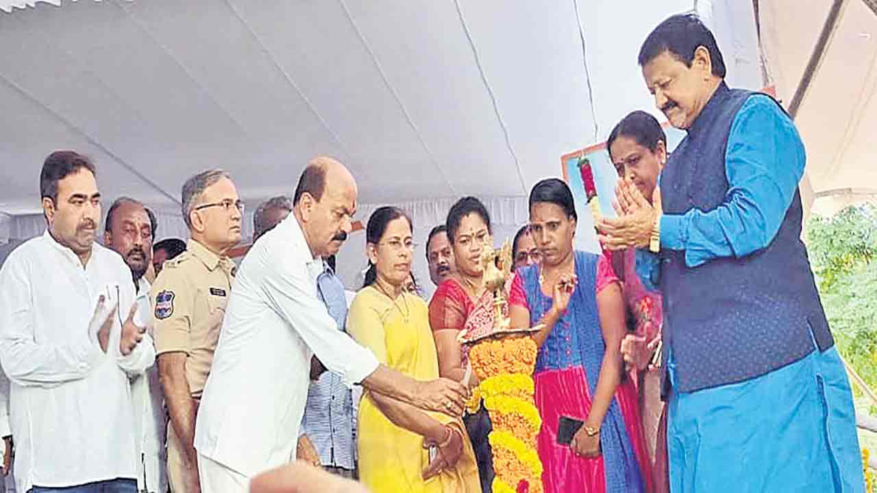 కుల, మతాల పేరుతో చిచ్చు పెట్టొద్దు