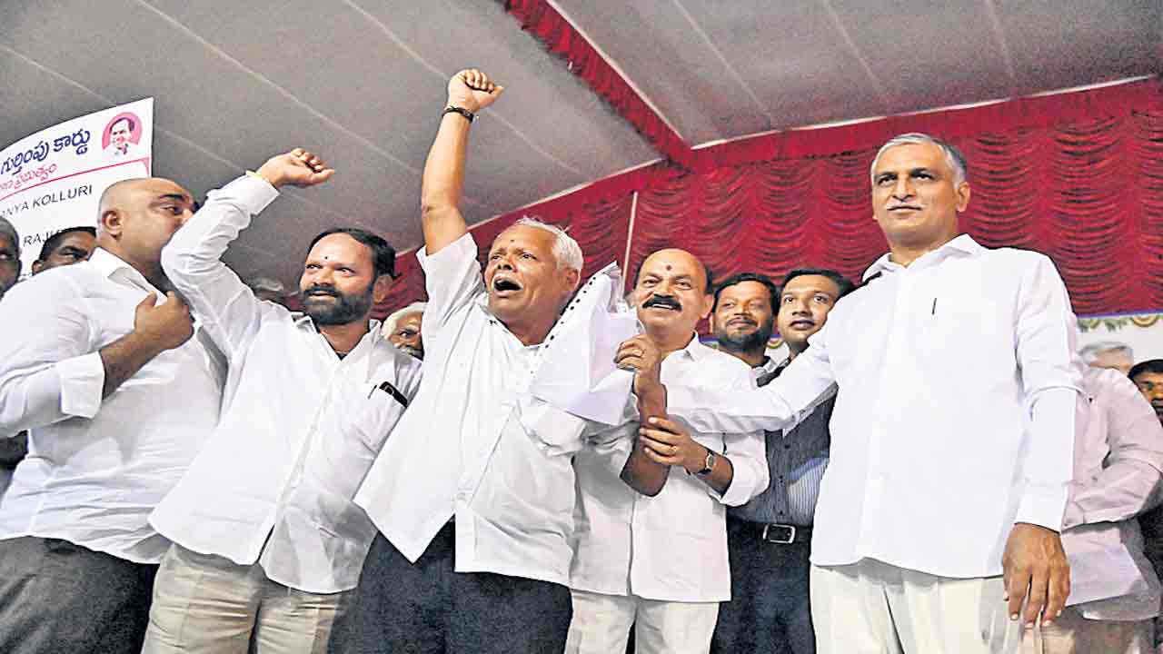 కాలిపోయే మోటర్లు.. పేలిపోయే ట్రాన్స్‌ఫార్మర్లు