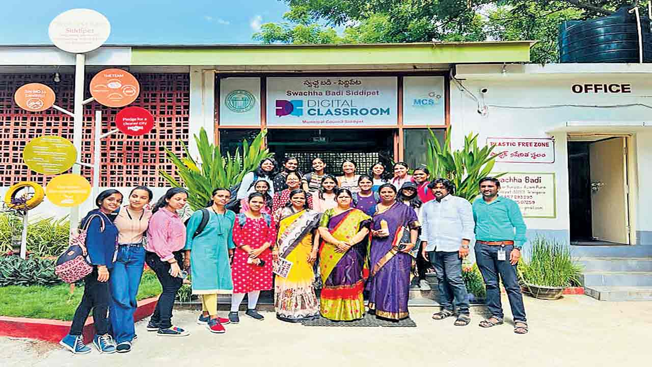 స్వచ్ఛ బడి చాలా బాగుంది