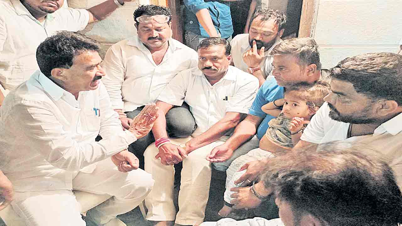 అర్హులందరికీ డబుల్‌ బెడ్రూమ్‌ ఇండ్లు