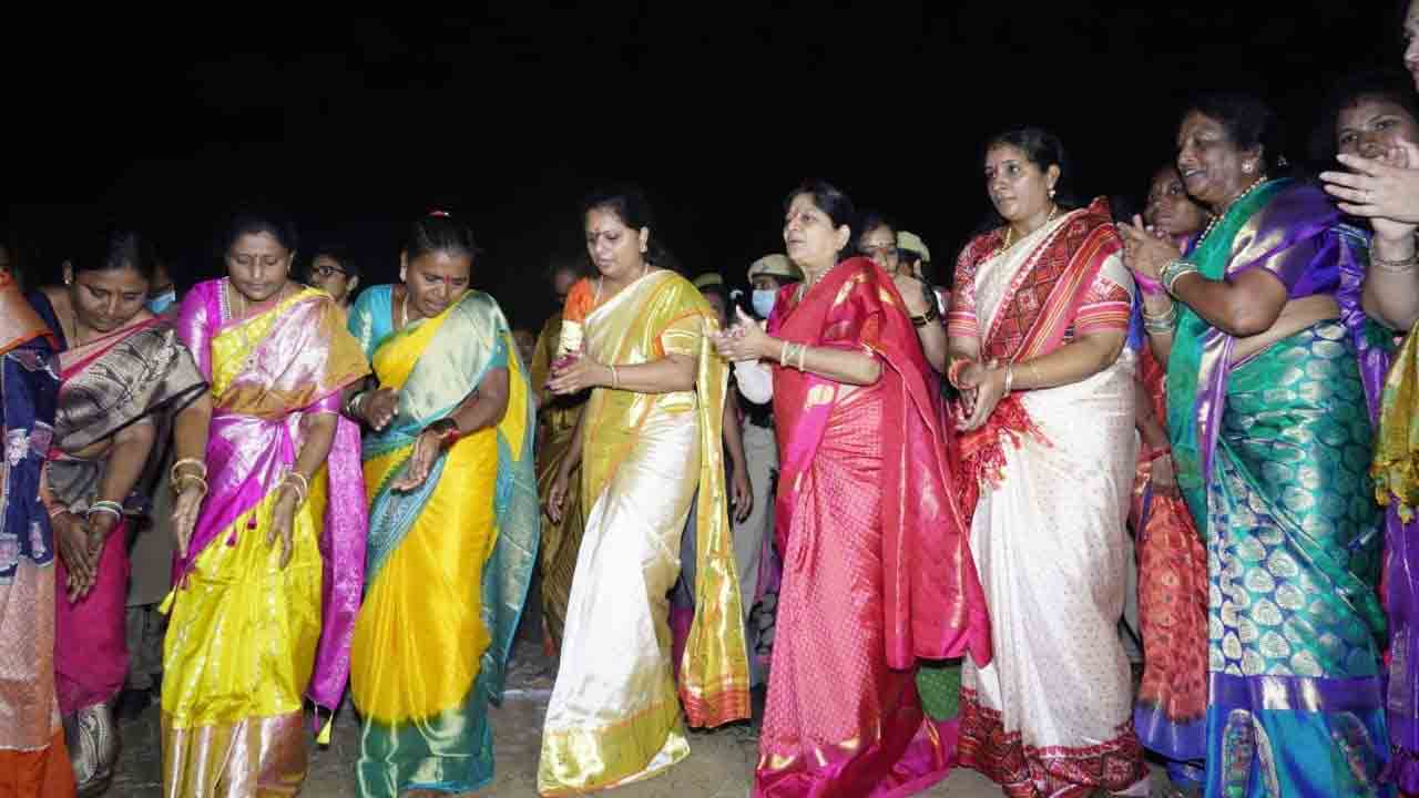 మనసుకు అత్యంత దగ్గరైన పండుగ బతుకమ్మ : ఎమ్మెల్సీ కవిత