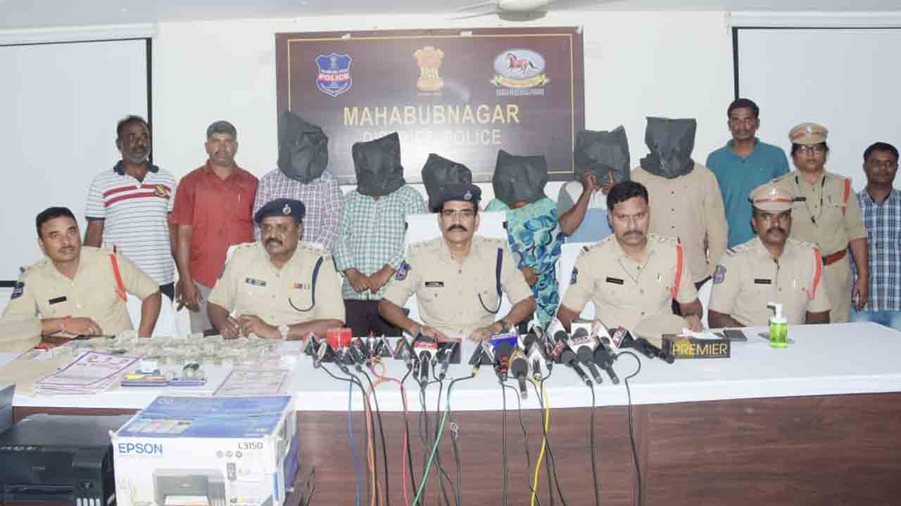 డూప్లికేటుగాళ్లు