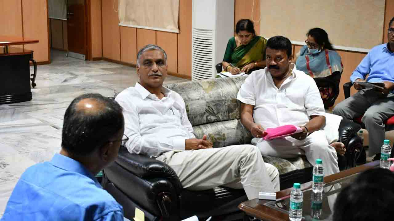 సంక్షేమ కార్యక్రమాల అమలులో దేశానికే తెలంగాణ ఆదర్శం: మంత్రి హరీష్ రావు