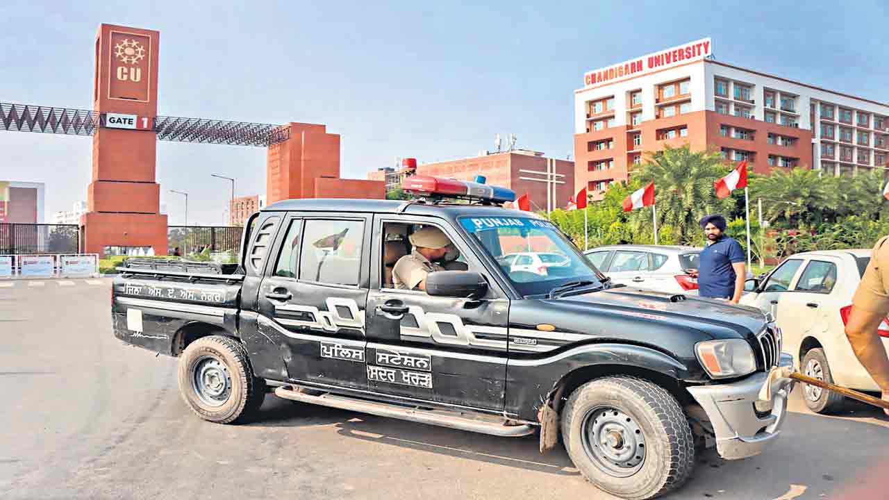 చండీగఢ్‌ వర్సిటీలో ప్రైవేట్‌ వీడియోలు