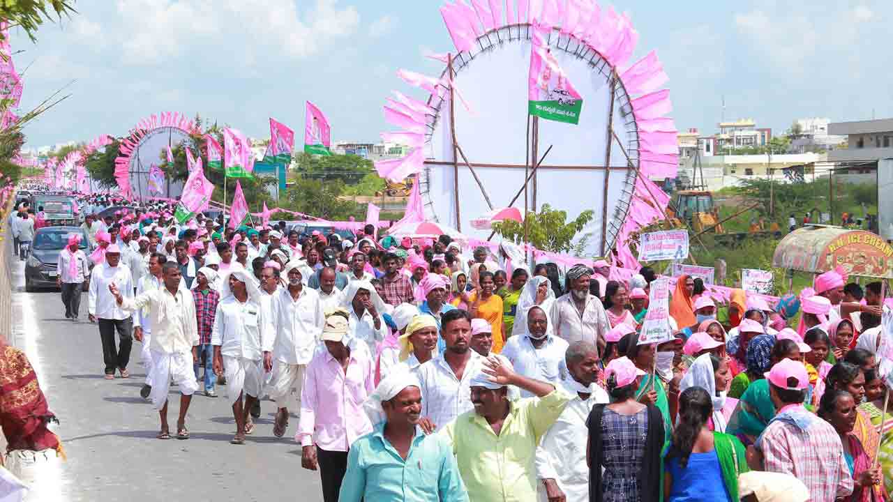 జనసంద్రమైన నిజామాబాద్‌