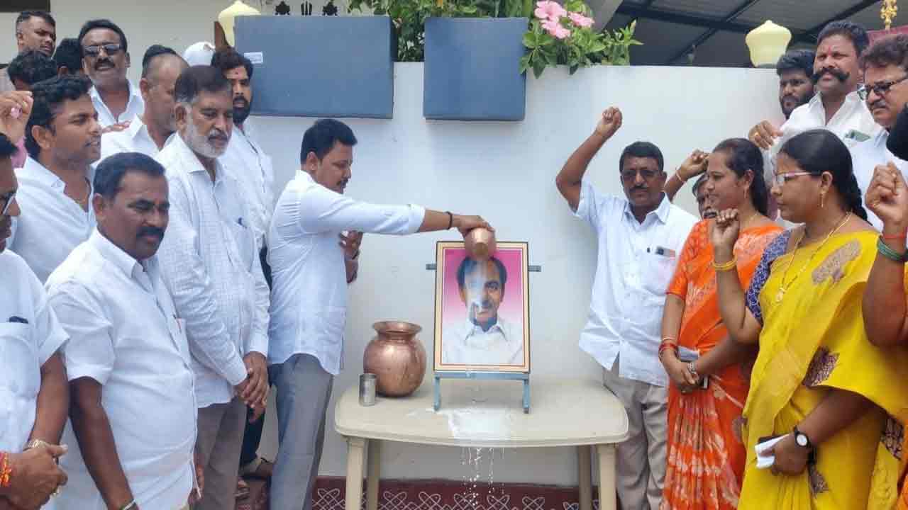 సీఎం కేసీఆర్‌ నిర్ణయం దేశానికే మార్గదర్శకం