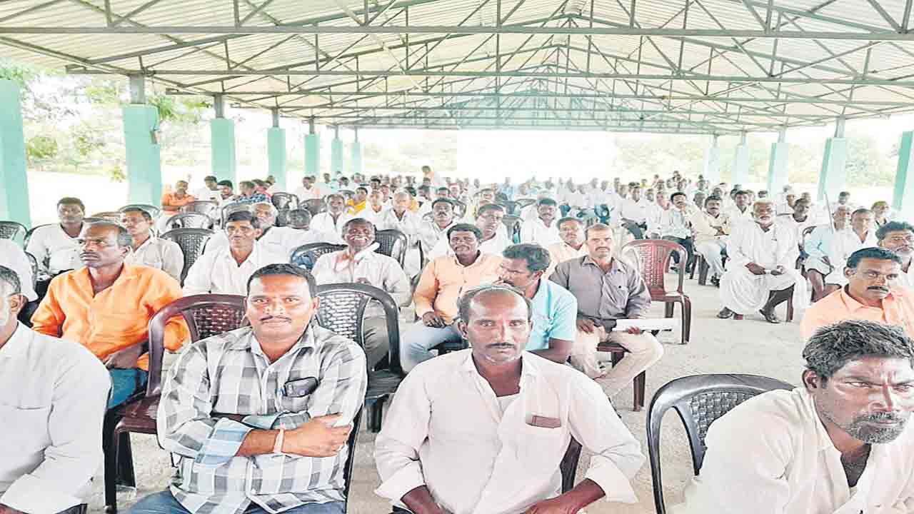 ధాన్యం కొనుగోళ్లలో జిల్లాలోనే రెండో స్థానం