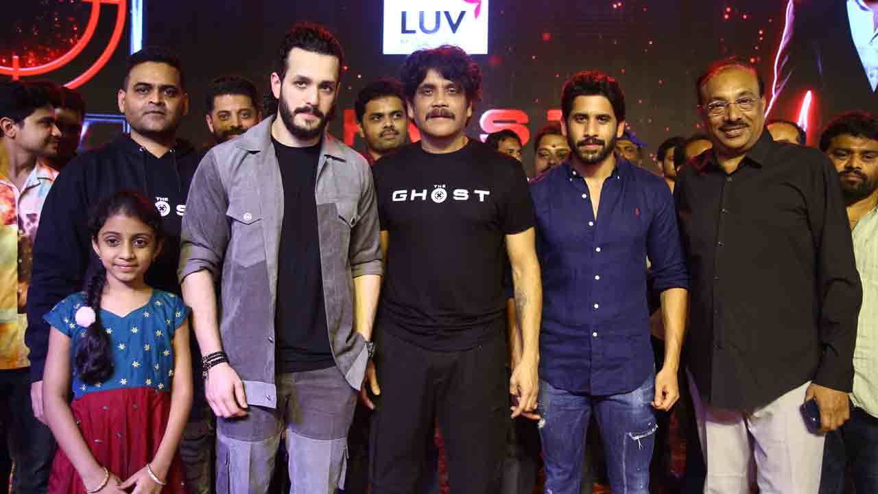 యాక్షన్‌ ఎంటర్‌టైనర్‌గా ఆకట్టుకుంటుంది