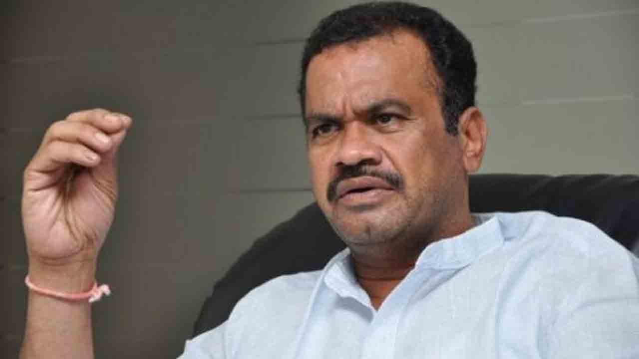 కోమటిరెడ్డి కోవర్టు రాజకీయం