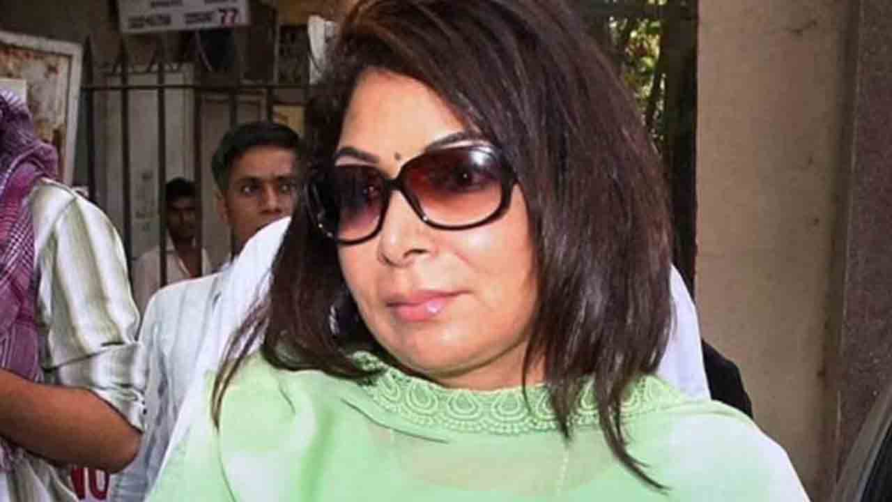 ట్యాపింగ్‌ కేసులో లాబీయిస్ట్‌ నీరా రాడియాకు సీబీఐ క్లీన్‌చీట్‌!