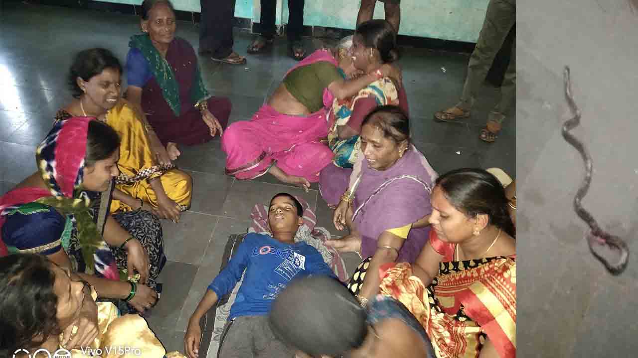 అనుమానాస్పదస్థితిలో విద్యార్థి మృతి