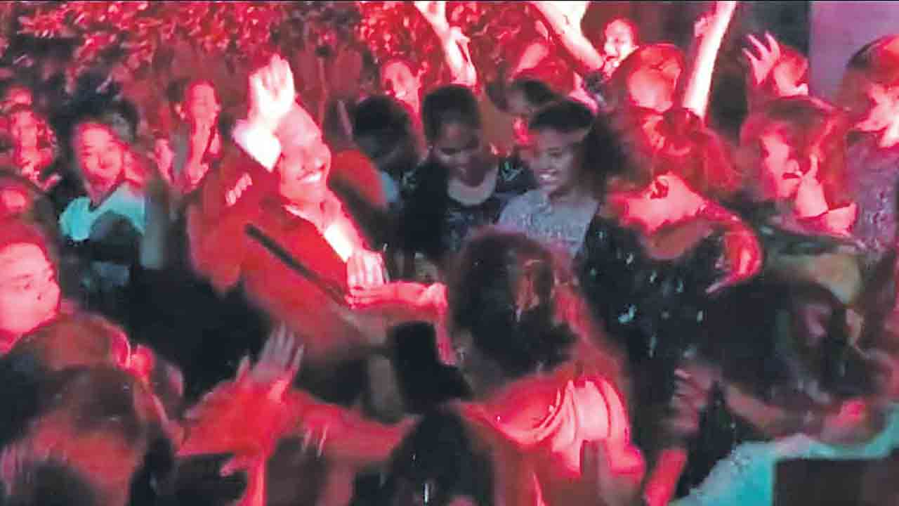 వివాదాస్పద వీఛీ