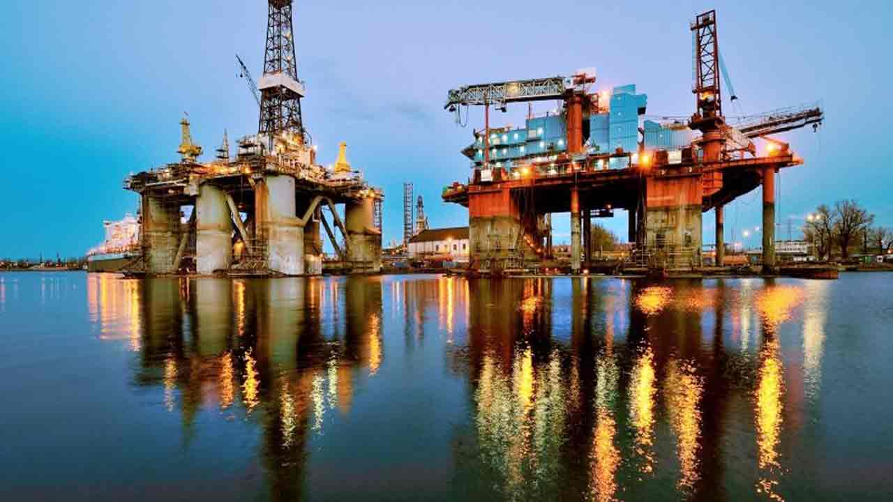 కేంద్రం జులుం