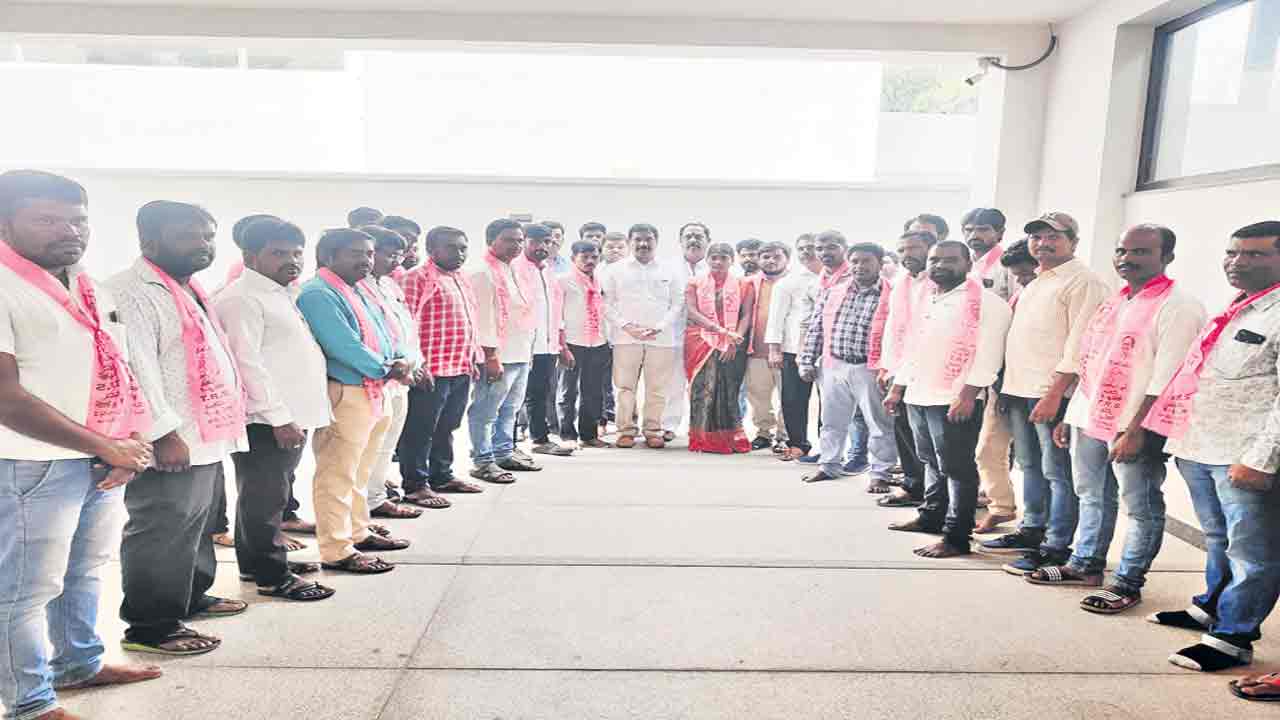 టీఆర్ఎస్లోకి దళిత సంఘాల నాయకులు