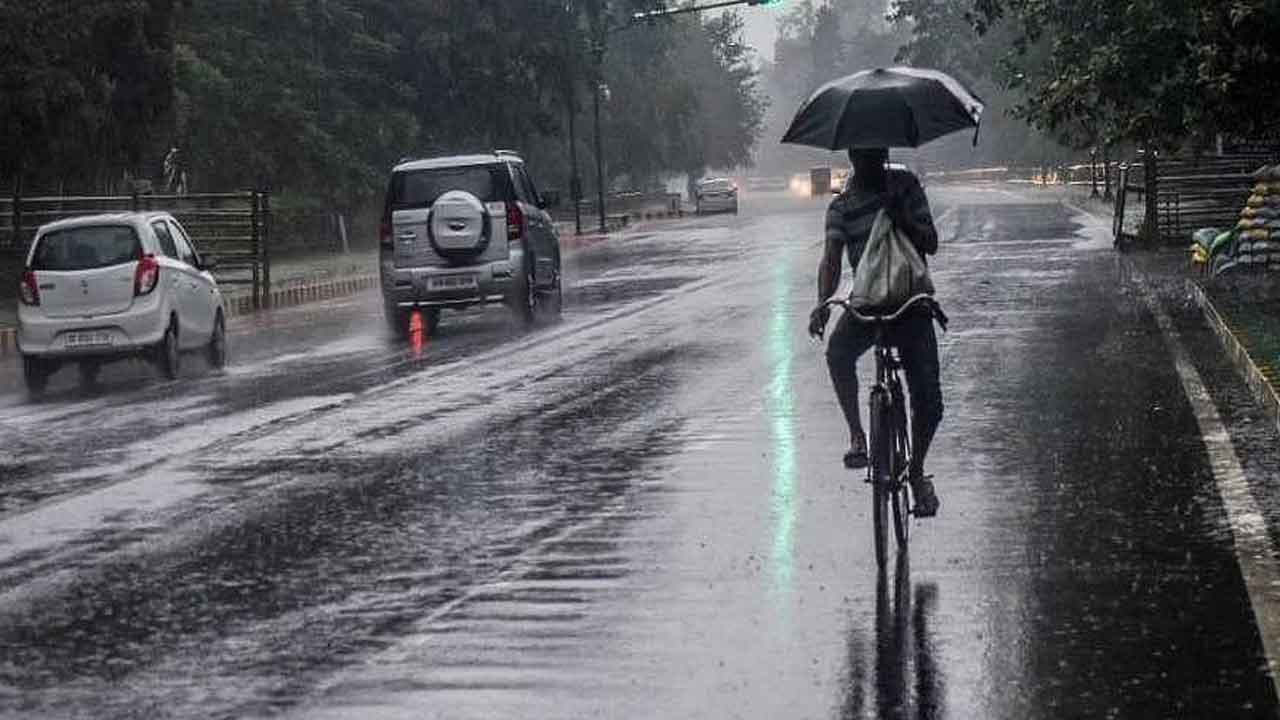 నాలుగు రోజులు భారీ వర్షాలు