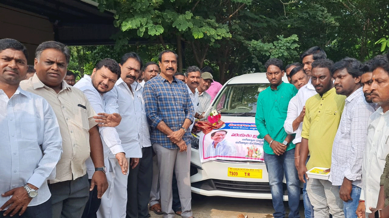 దళితుల ఆర్థిక అభివృద్ధే ప్రభుత్వ ధ్యేయం : ఎమ్మెల్యే సంజయ్ కుమార్