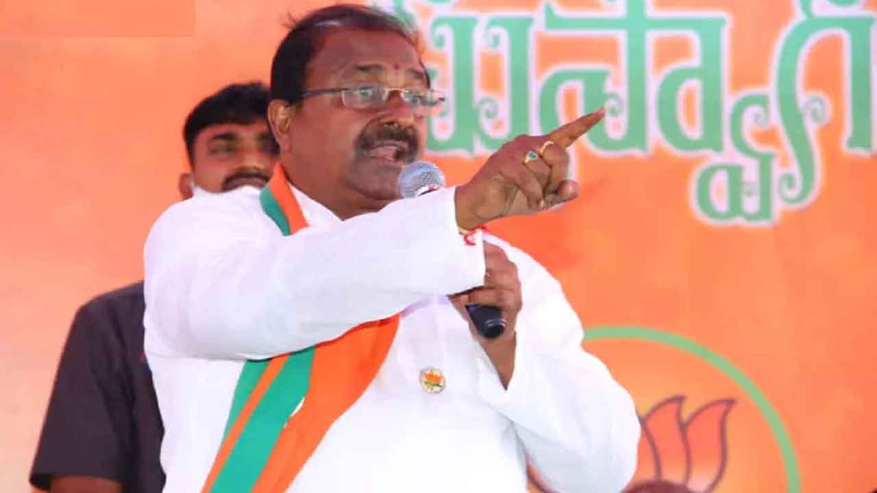 అప్పులెవరి కోసం చేస్తున్నారో జగన్‌ చెప్పాలి : సోము వీర్రాజు డిమాండ్‌