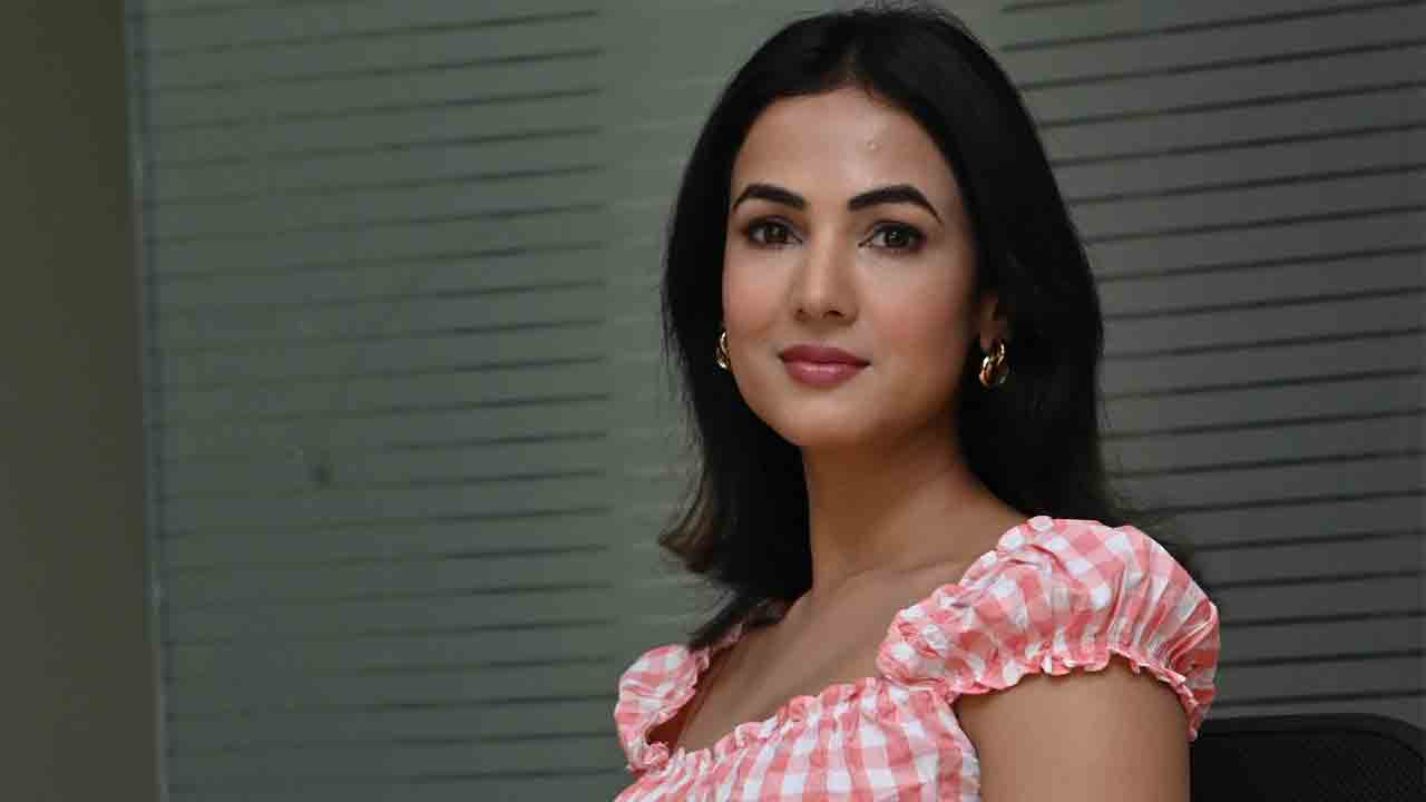 Interview | ‘ది ఘోస్ట్’ లో నా డ్రీమ్ రోల్‌ చేశా.. సినిమా కంప్లీట్ యాక్షన్ పవర్ ప్యాక్డ్ ఎంటర్ టైనర్ :  హీరోయిన్ సోనాల్ చౌహాన్