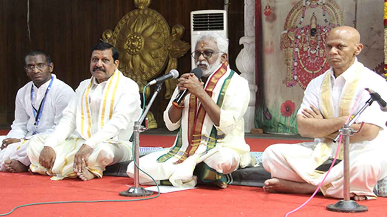 శ్రీవారి సేవకులు సనాతన ధర్మరథసారథులు : వైవీ సుబ్బారెడ్డి