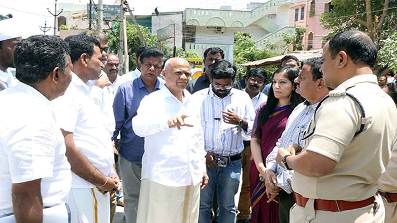 శ్రీ‌నివాస సేతు నిర్మాణ ప‌నుల‌ను ప‌రిశీలించిన టీటీడీ ఈఓ