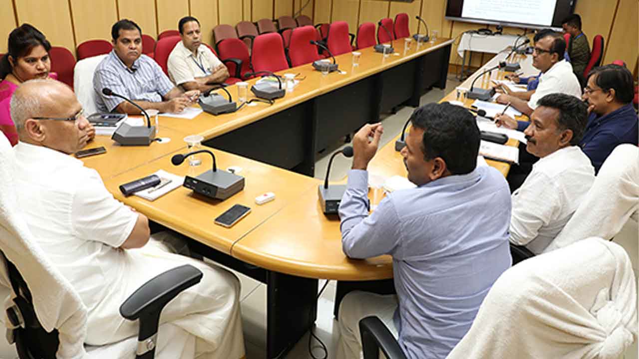 జ‌న‌వ‌రి నుంచి ఫీడ్ మిక్సింగ్ ప్లాంట్‌లో ఉత్పత్తి : టీటీడీ ఈఓ ధ‌ర్మారెడ్డి