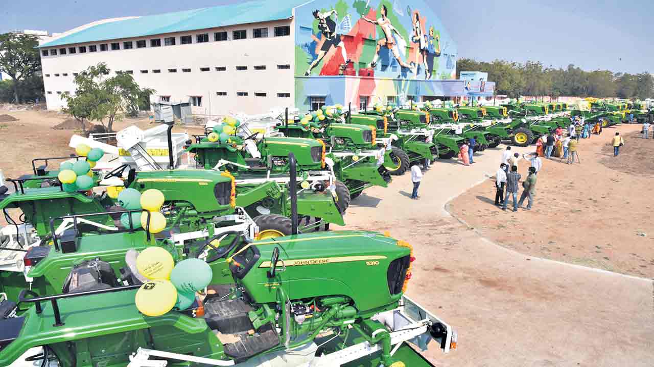 దళితజాతి.. వ్యాపారంలోనూ పురోగతి